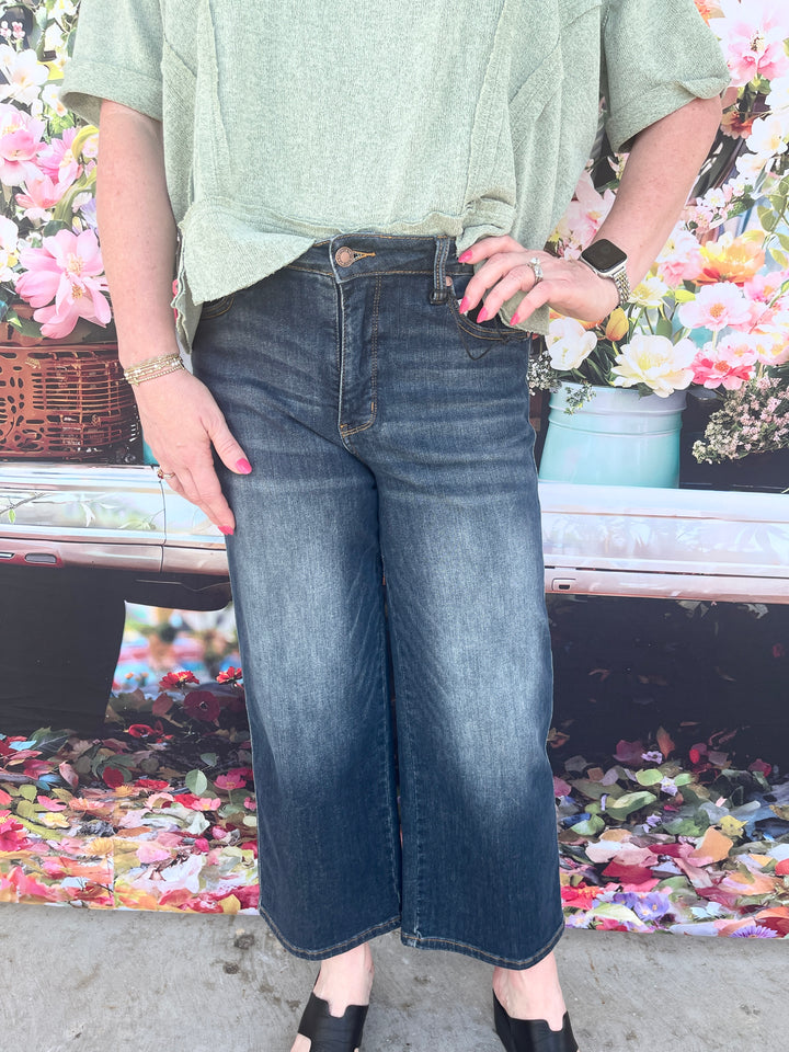 Judy Blue Mid Rise Wide Leg Crop Jeans