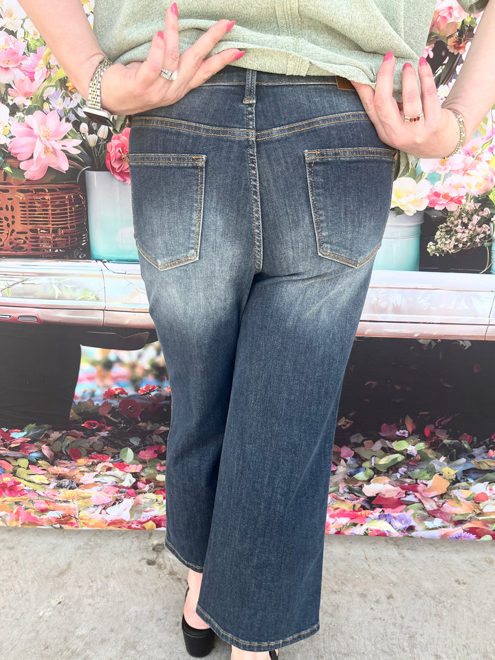 Judy Blue Mid Rise Wide Leg Crop Jeans
