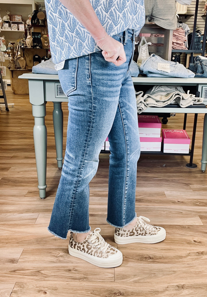 Bayeas High Rise Straight Ankle Jeans w/Raw Edge