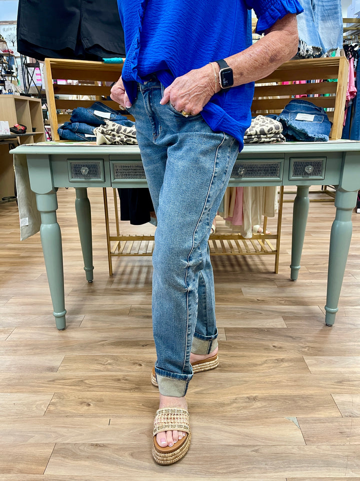 Judy Blue Mid Rise Vintage Wash Boyfriend Jeans