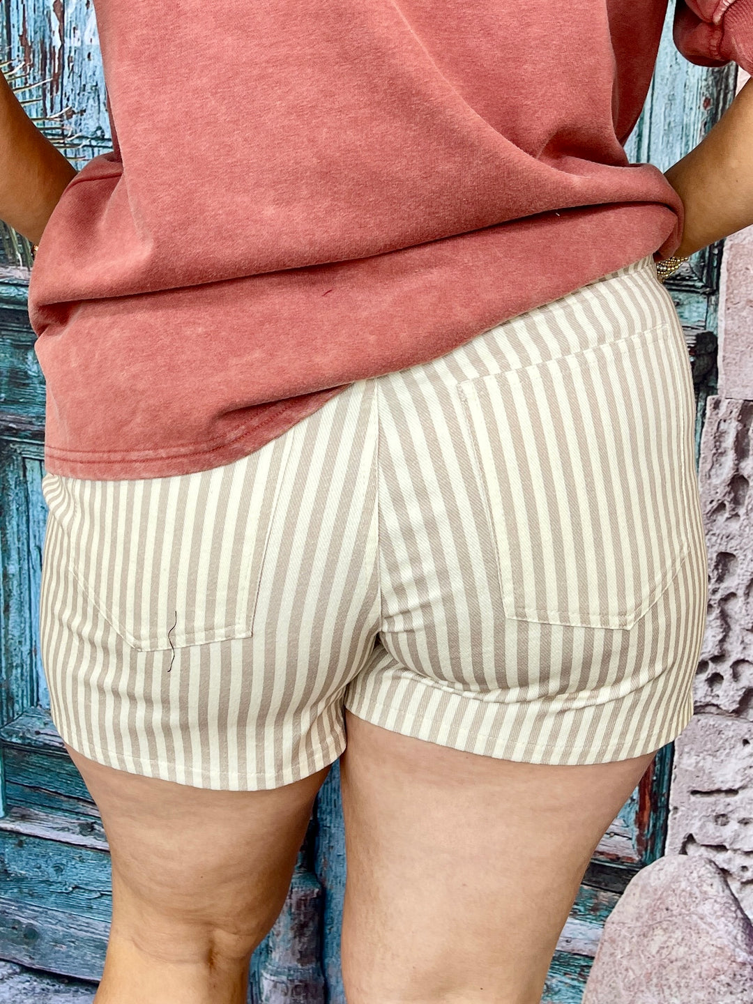 FINAL SALE Lots of Occasions Shorts - Tan