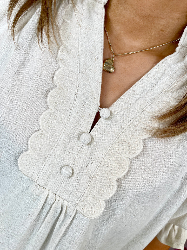 Ruffle & Scallop Please Top