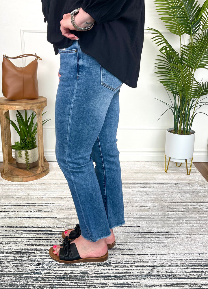 Mica Denim Freestyle Mid Rise Crop