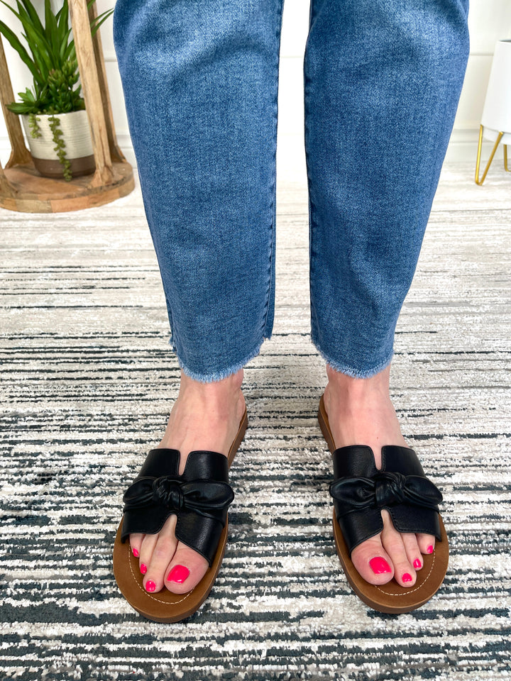 Mica Denim Freestyle Mid Rise Crop
